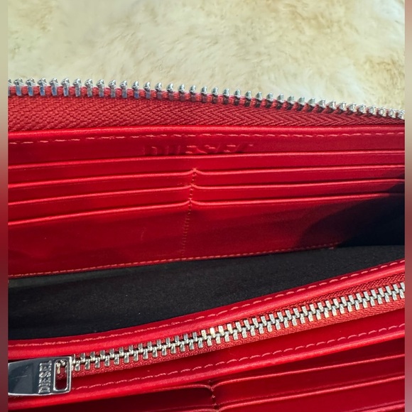 DIESEL Red Denim Zip-Around Continental Wallet - Picture 10 of 10